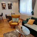 Visnja * Pale